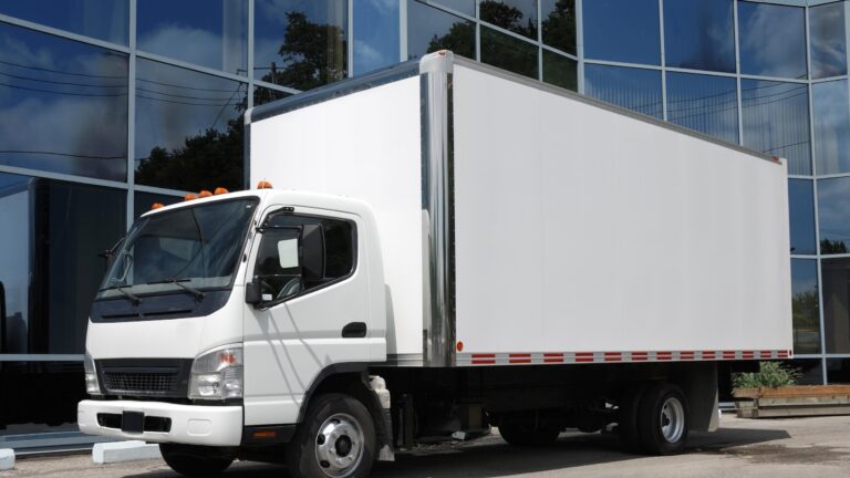 Courier internacional de Quick Shipping: Envíos puerta a puerta con seguimiento en tiempo real.